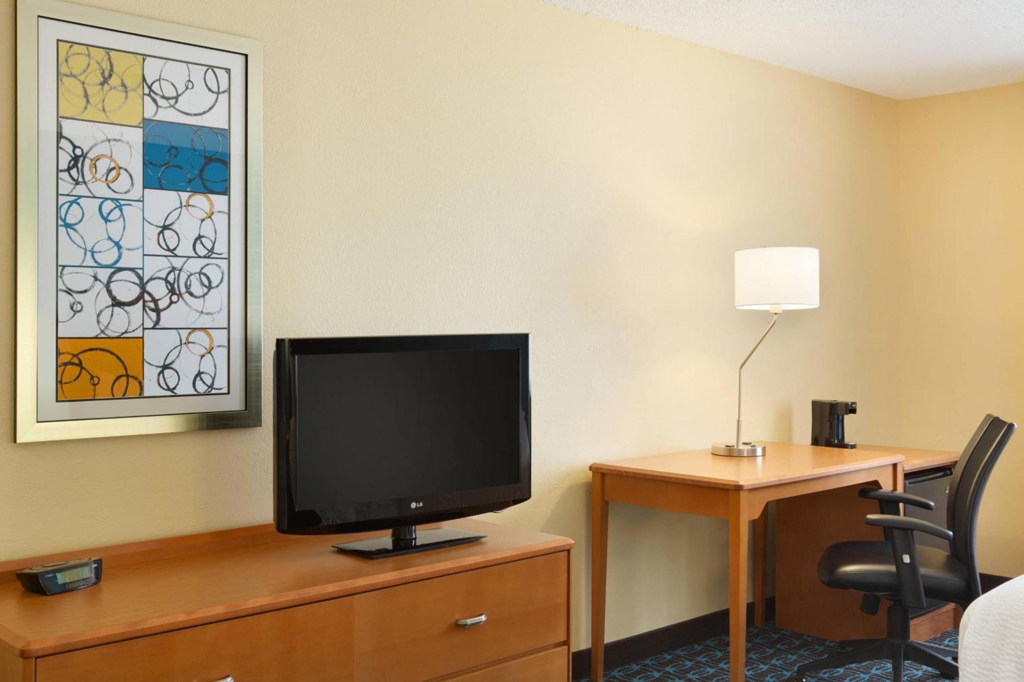 Fairfield Air Force Academy Hotel 3*